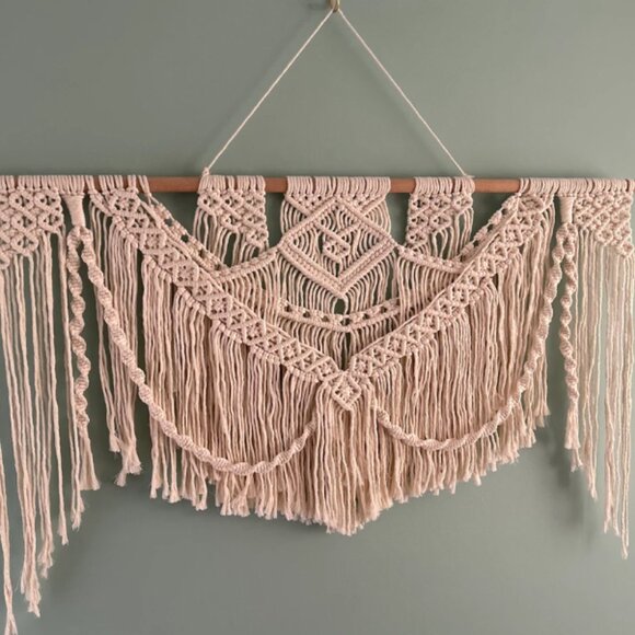 Ceylan large macrame wall hanging Handmade from Etsy - Picture 4 of 5